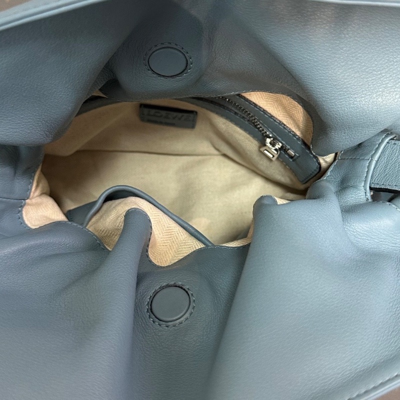 LOEWE 藍色flamenco系列肩背斜背包26*30*11.5 98新配件盒子塵袋-2