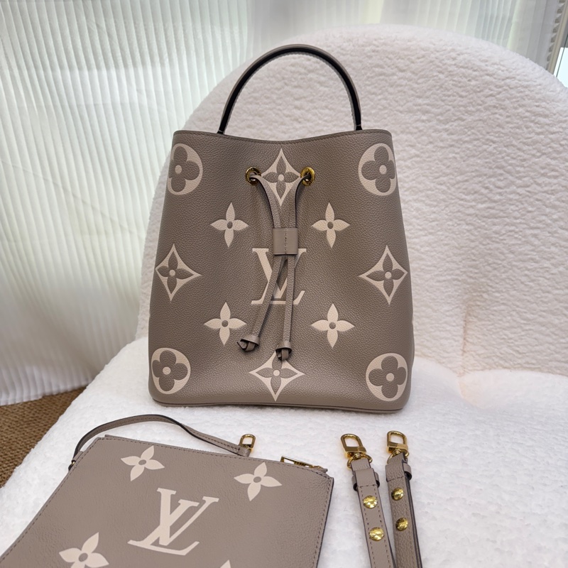 送🔥內膽包路易威登大象灰水桶包LV斑鳩灰牛皮NéoNoé MM抽繩水桶包M45555-2