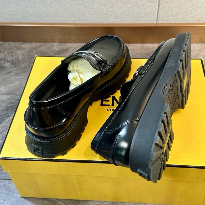 閑置未使用 Fendi 芬迪樂福鞋43碼-8