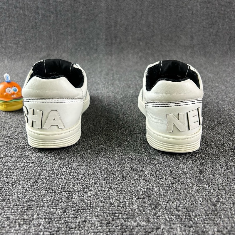 Chanel香奈兒黑白熊貓板鞋 尺碼：36.5-3