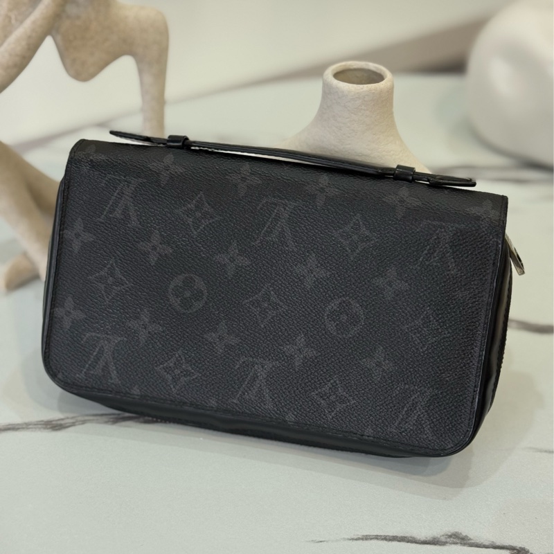 Lv Zippy Xl 黑老花商務手拿包/長夾-1