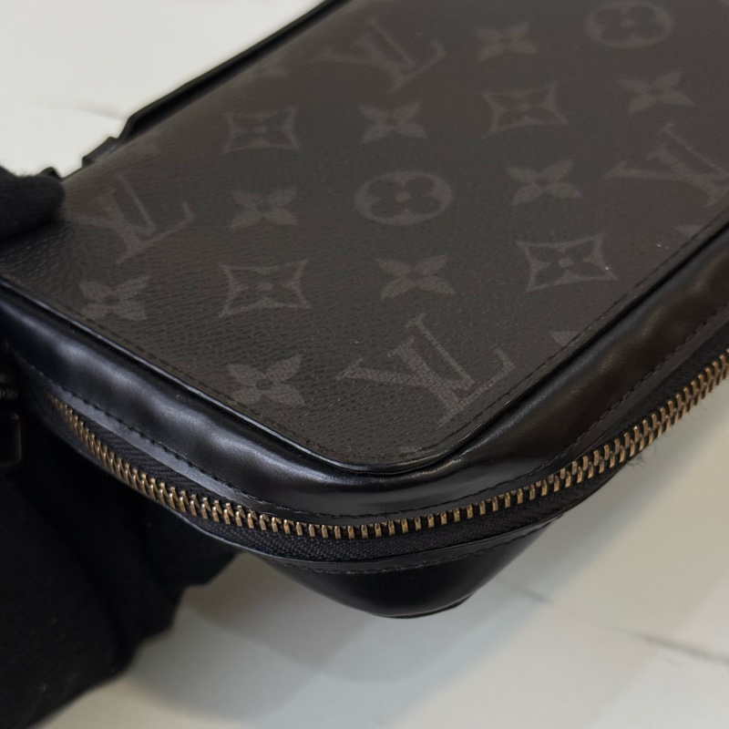 Lv Zippy Xl 黑老花商務手拿包/長夾-7