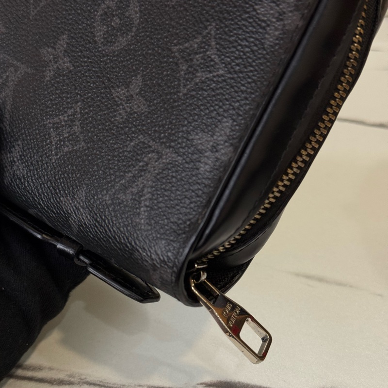 Lv Zippy Xl 黑老花商務手拿包/長夾-8
