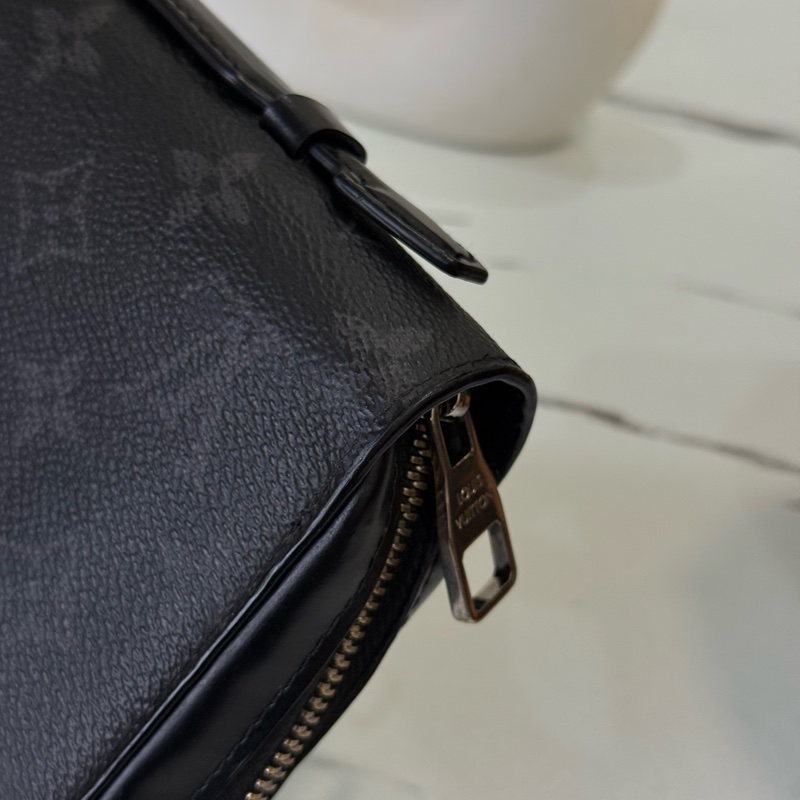 Lv Zippy Xl 黑老花商務手拿包/長夾-13