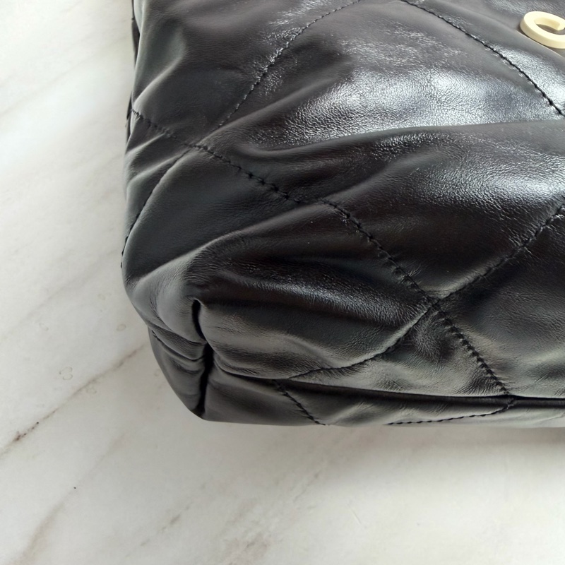 Chanel 香奈兒 22 Bag 黑金 小號-8