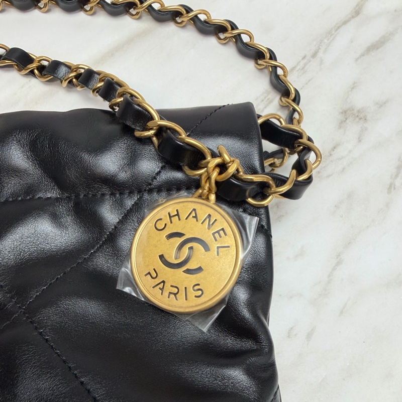 Chanel 香奈兒 22 Bag 黑金 小號-13
