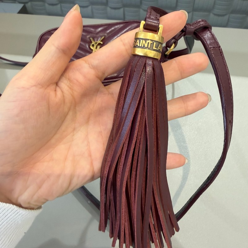 YSL 酒紅色金扣全皮流蘇腰包斜背包-13