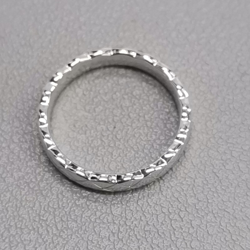 CHANEL CoCo Crush 菱格紋圖騰 窄版 18K白金 戒指 女款 銀色 51號-2