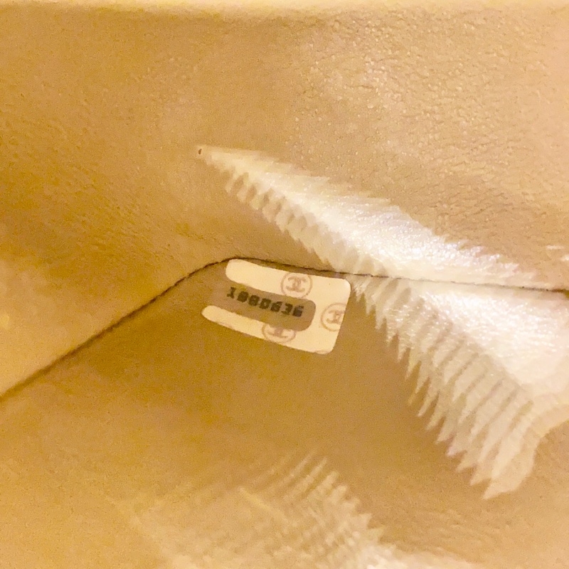 CHANEL 香奈兒 ｜Diana Flap 黛妃奶茶羊皮金扣包 肩背包（中古）-16