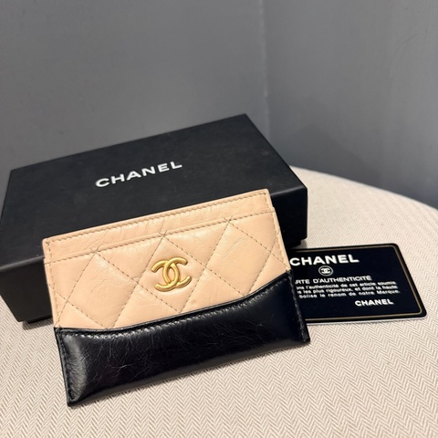 Chanel 香奈兒 流浪系列 卡夾 杏拼黑