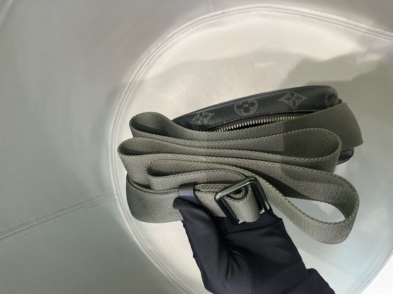 LV 路易威登太陽花 vivienne 小挎包-16