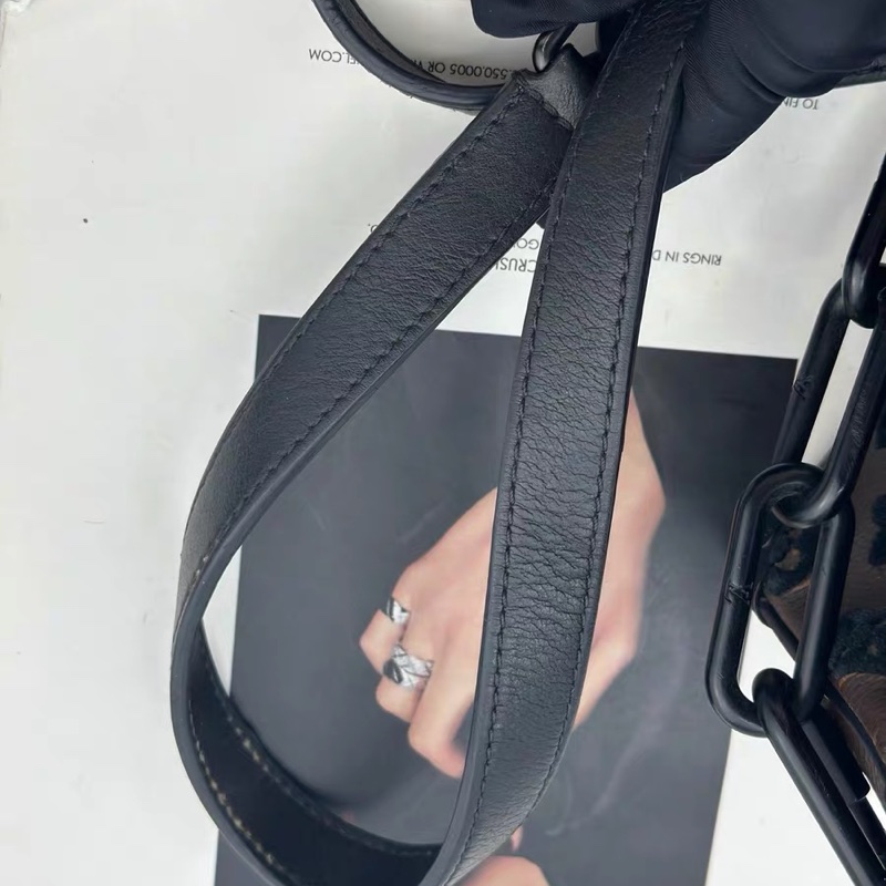 Lv 路易威登 mini soft trunk 植絨老花 芯片款-17