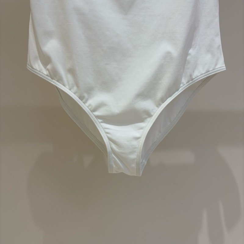 閑置未使用 LV1463 路易威登 LOUIS VUITTON 泳衣花邊鏤空一字領修身連體衣 女款白色 尺寸38-3