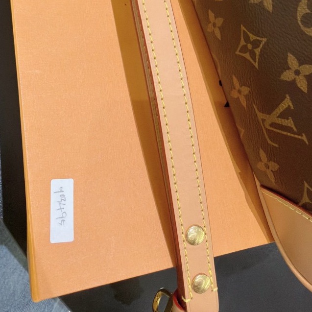 【近新閒置品】Louis Vuitton 路易威登LV Boulogne牛角包新款棕邊復古肩背包-18