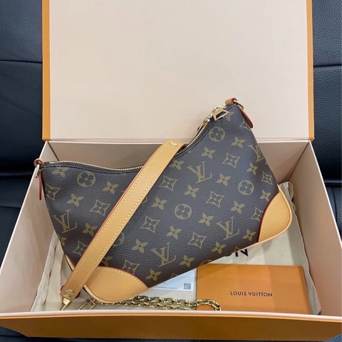 【9.99新品】2026年7月Louis Vuitton 路易威登LV Boulogne牛角包新款棕邊復古肩背包