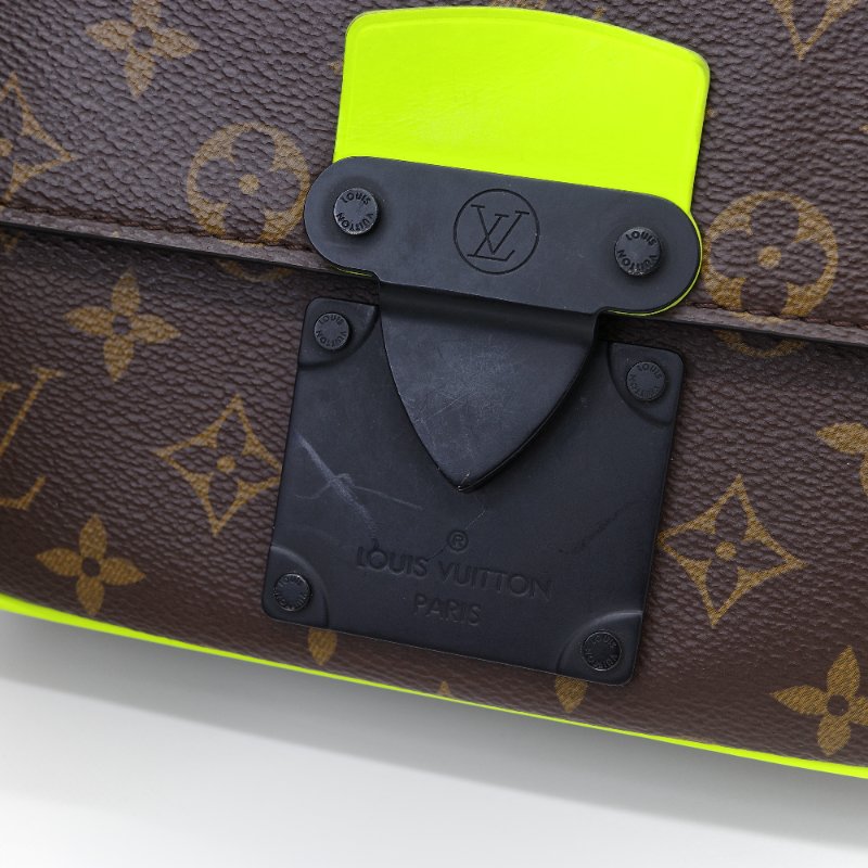 Louis Vuitton 路易威登 S-Lock 老花 深棕色 螢光黃 塗層帆布 斜背包-5