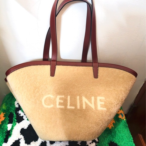 近新*CELINE扇形設計肩背包