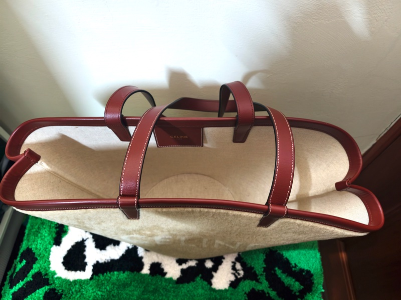 近新*CELINE扇形設計肩背包-2