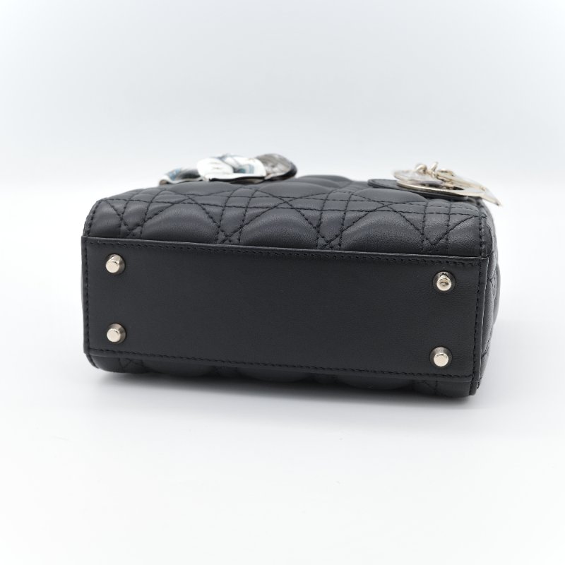 (專櫃 175,000) 近新品況🎁 配件齊全 Dior 迪奧 Lady Dior mini 黑色 籐格紋羊皮 羊皮 肩背包 小型手提包 附背帶及L'Étoile Mitzah 絲巾-6