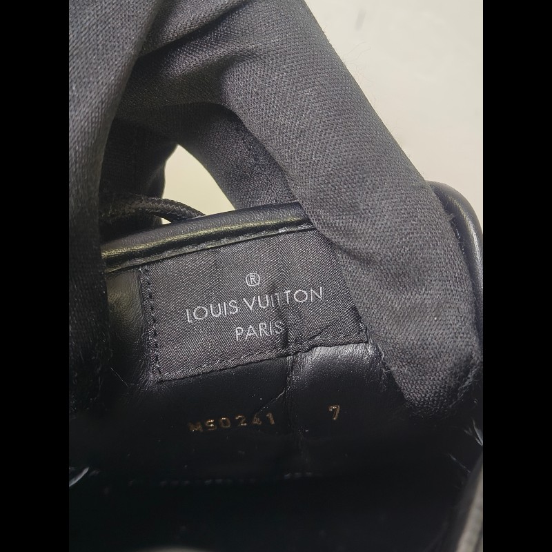 【LV👜全品項限時降價‼️】㊣✨Louis Vuitton✨**尺寸:7**(附鞋盒)路易威登 LV 黑武士 老花 黑色 潮流 皮革 拼接 球鞋 休閒鞋 運動鞋/二手鞋/二手精品/保證正品🌳二手樹屋🌳-20