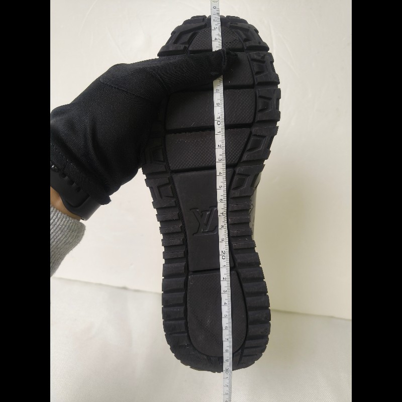 【LV👜全品項限時降價‼️】㊣✨Louis Vuitton✨**尺寸:7**(附鞋盒)路易威登 LV 黑武士 老花 黑色 潮流 皮革 拼接 球鞋 休閒鞋 運動鞋/二手鞋/二手精品/保證正品🌳二手樹屋🌳-48