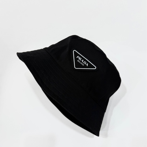 PRADA 黑色 三角logo 漁夫帽 遮陽帽 休閒帽 帽子