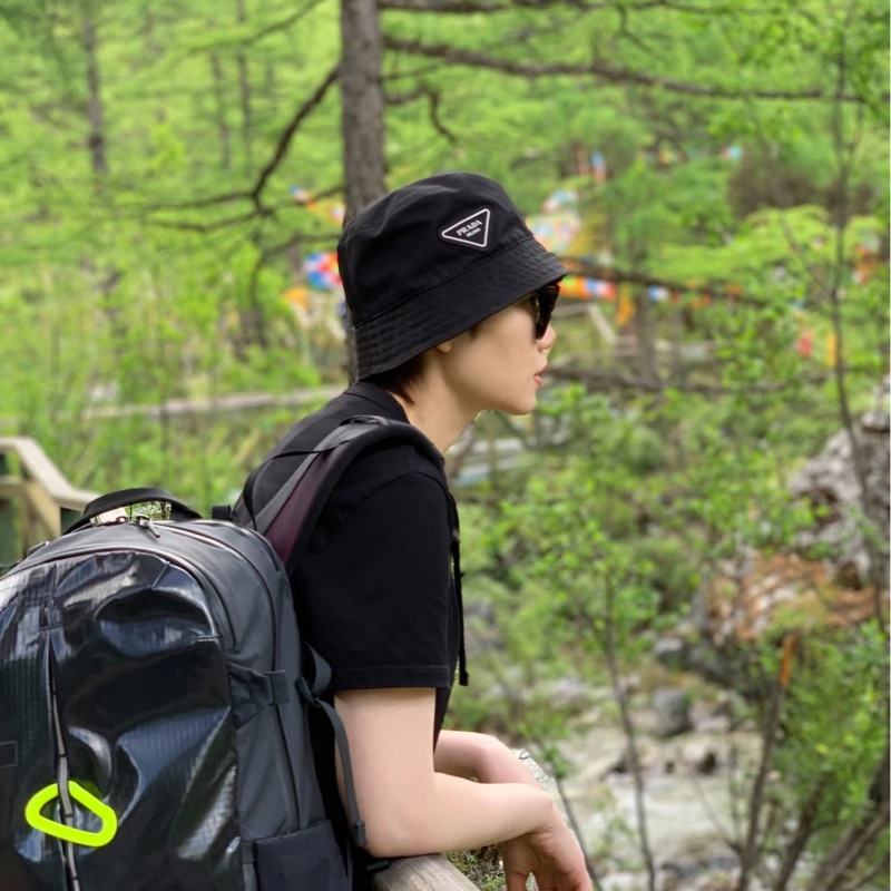 PRADA 黑色 三角logo 漁夫帽 遮陽帽 休閒帽 帽子-5