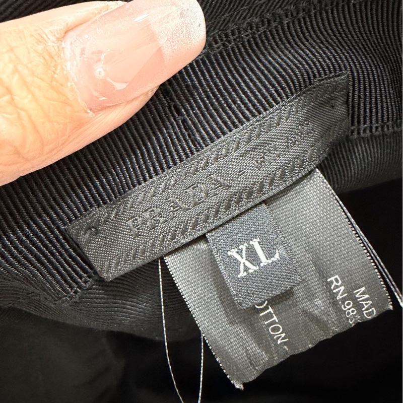 PRADA 黑色 三角logo 漁夫帽 遮陽帽 休閒帽 帽子-18