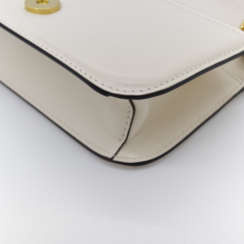 Valentino 范倫鐵諾 Locò 淺象牙白 金釦 小牛皮 鍊條 斜背包 肩背包-13