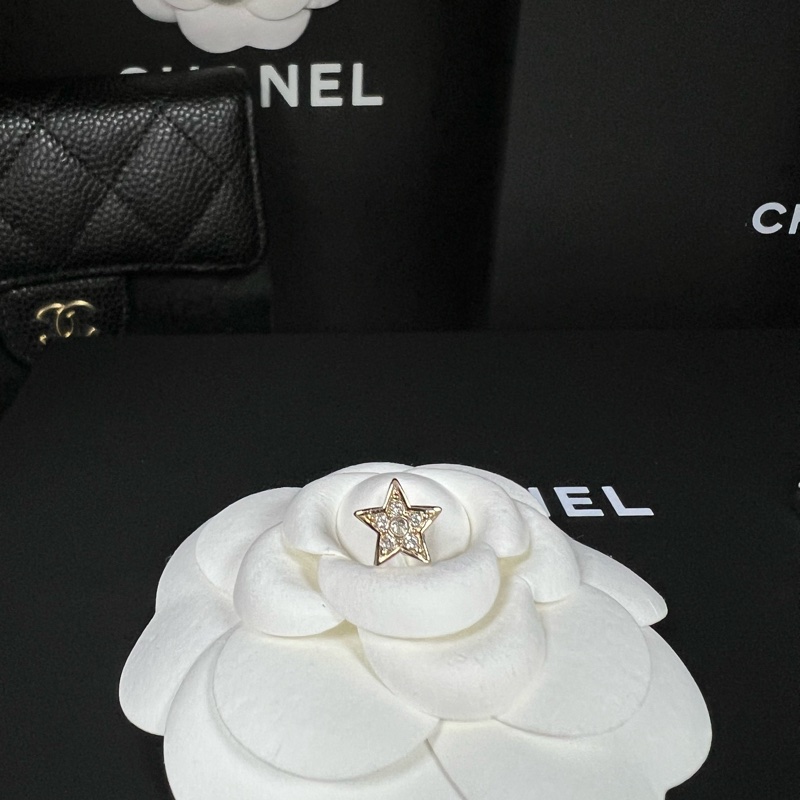 Chanel 26C金色耳環 星星 花朵 雙C(針式)-2