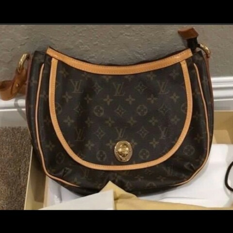 LOUIS VUITTON LV 肚臍包