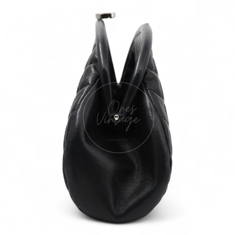 [Pre-owned] Chanel Quilted Timeless Kisslock Clutch Black Lambskin Bag-10