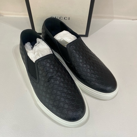99新Gucci古馳黑色純皮一腳蹬男鞋休閒鞋尺碼9.5.無附件