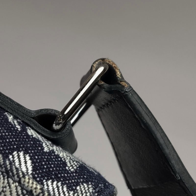 Louis Vuitton(LV)Trunk牛皮帆布花卉字母logo斜挎包-21