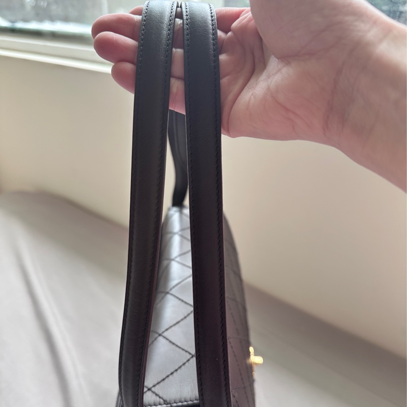 Chanel咖啡色金扣Kelly手提包Jennie同款巧克力包（全新閒置）-4