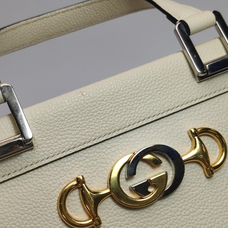 Gucci Zumi大號牛皮純色雙G馬銜扣手提包-14