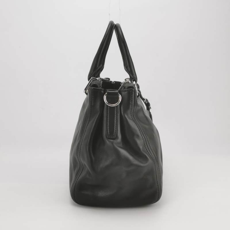 Prada 牛皮純色字母Logo手提包-3