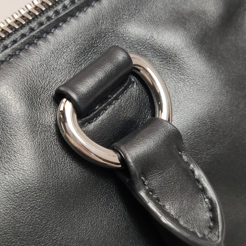 Prada 牛皮純色字母Logo手提包-9