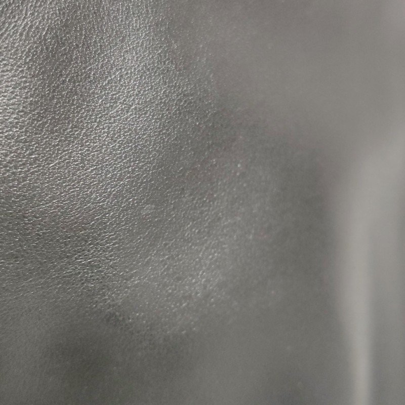 Prada 牛皮純色字母Logo手提包-13