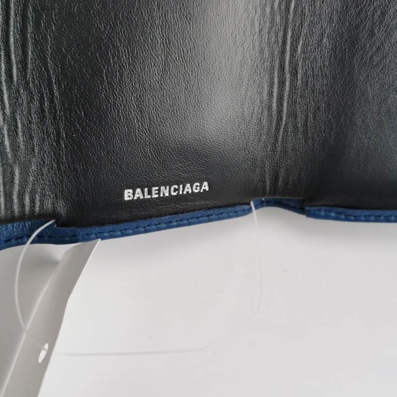 Balenciaga牛皮純色字母Logo錢包-6