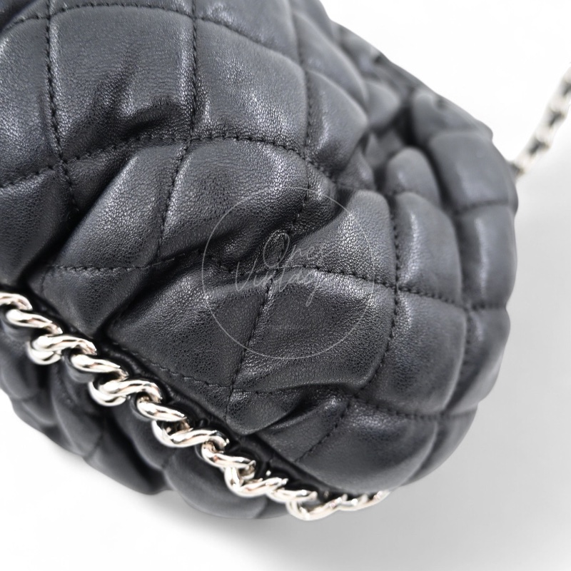 [Pre-owned] Chanel Black Caviar Chain Around Shoulder Bag-39