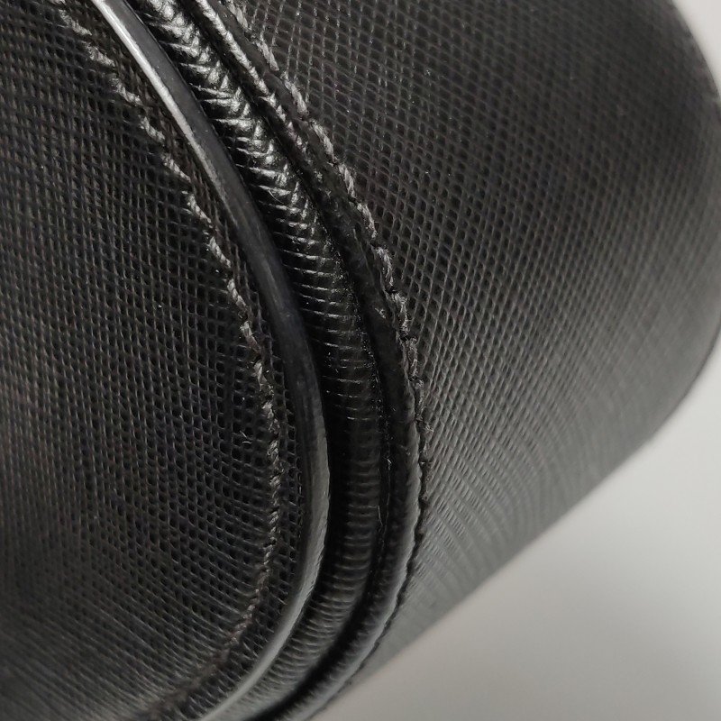 Prada Sidonie牛皮純色字母logo書封式插扣單肩包-14