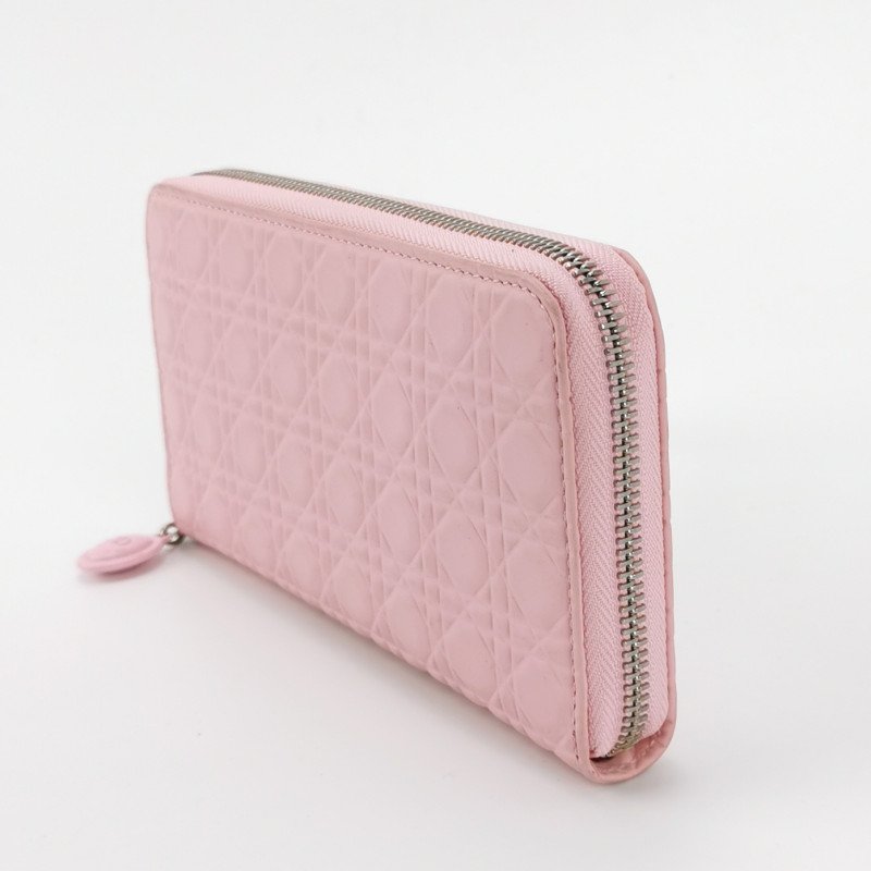 Dior牛皮純色藤格紋拉鏈錢包-1