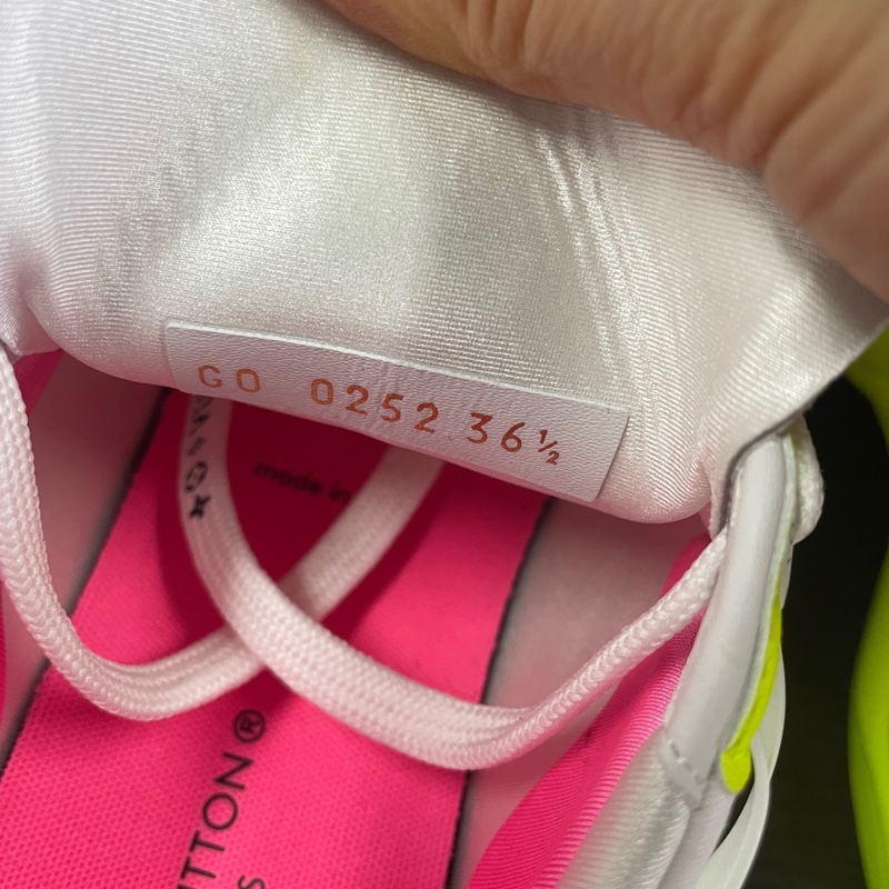 99新 未使用 路易威登25102001運動鞋36.5碼-5