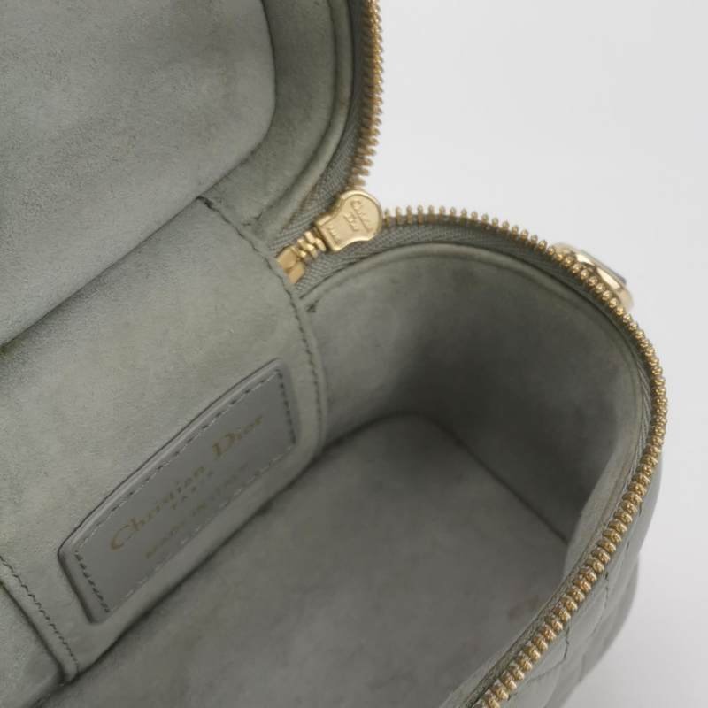 Dior Lady Dior Vanity超迷你牛皮純色藤格紋斜挎包單肩包-6