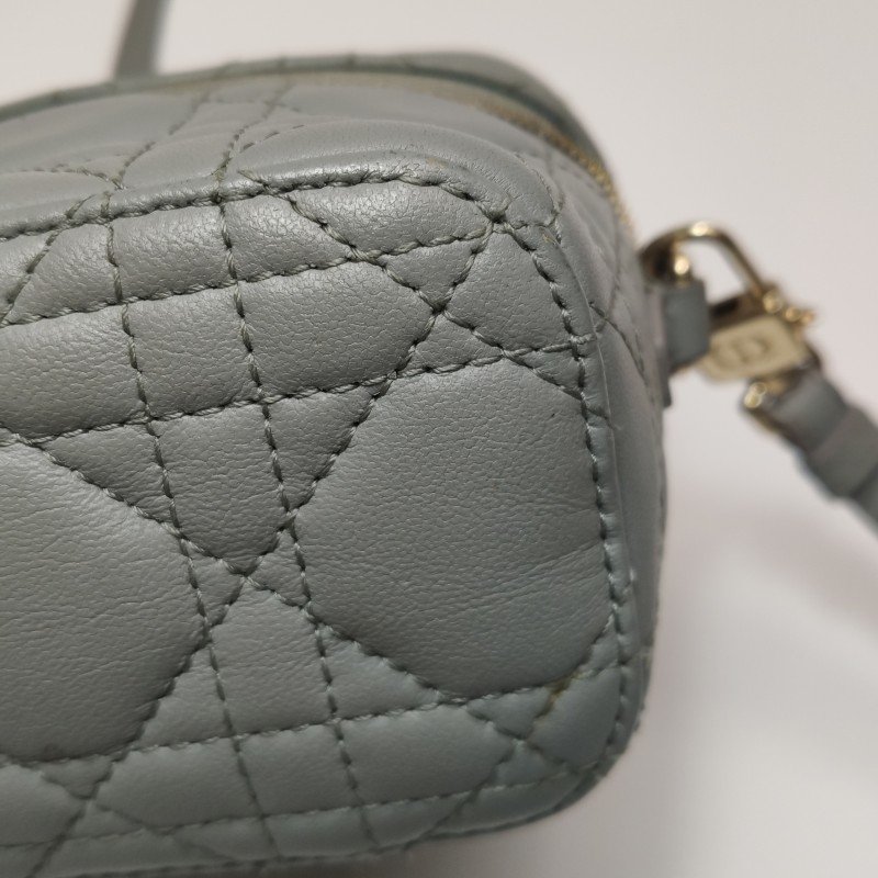 Dior Lady Dior Vanity超迷你牛皮純色藤格紋斜挎包單肩包-22