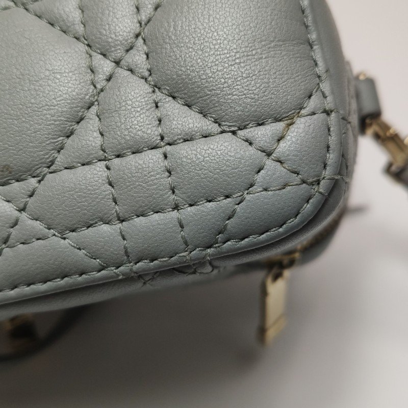 Dior Lady Dior Vanity超迷你牛皮純色藤格紋斜挎包單肩包-23