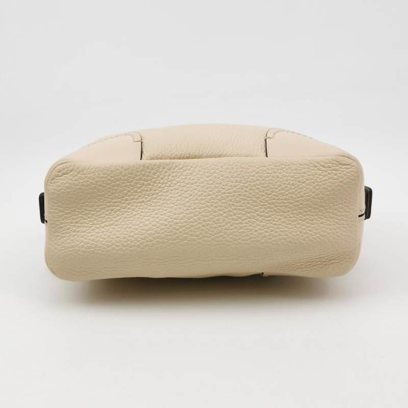 Chloe Daria迷你牛皮純色字母Logo拉鏈斜挎包單肩包-5