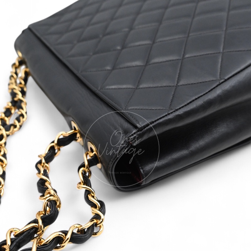 [Pre-owned] Chanel Vintage Maxi CC Black lambskin Straight Flap Bag-39