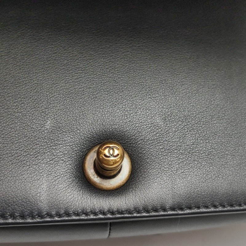 Chanel Leboy季節限定款中號牛皮拼色方形雙C鎖扣單肩包-13